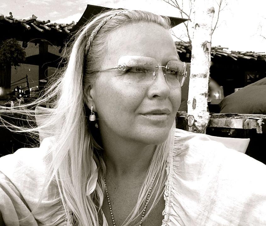 WHY I WON’T APOLOGIZE FOR MY WHITE PRIVILEGE WHY I WON’T APOLOGIZE FOR MY WHITE PRIVILEGE